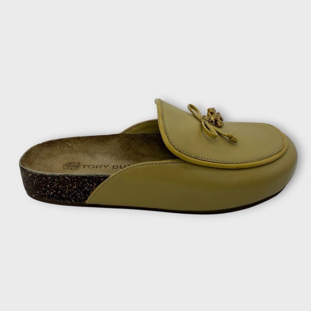 Tory Burch Soft Leather Tory Charm Mules Brie Color‎ Size 7 NICE!